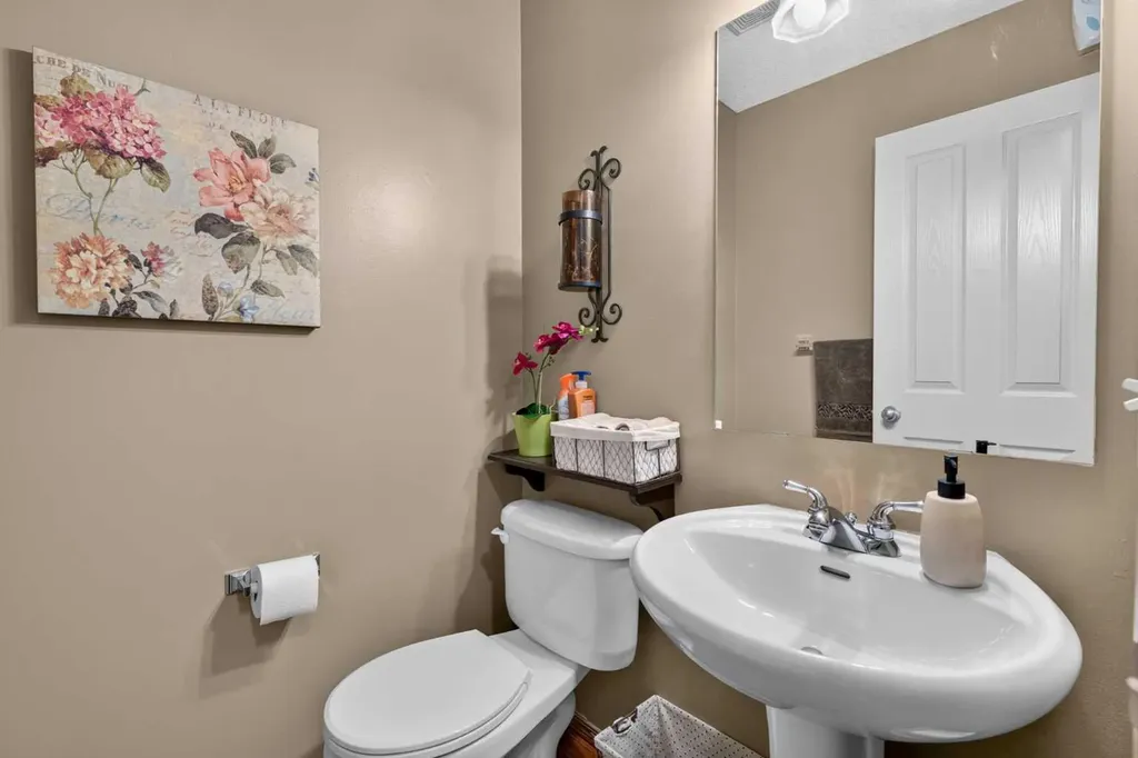 60 Tuscany Ridge Crescent NW Calgary AB T3L 3C7