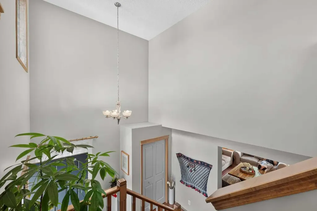 60 Tuscany Ridge Crescent NW Calgary AB T3L 3C7