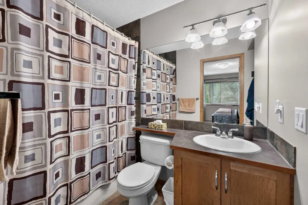 60 Tuscany Ridge Crescent NW Calgary AB T3L 3C7