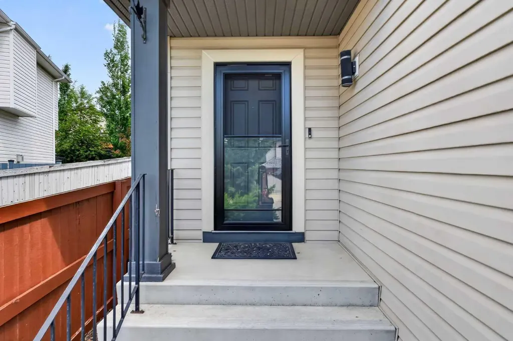 60 Tuscany Ridge Crescent NW Calgary AB T3L 3C7