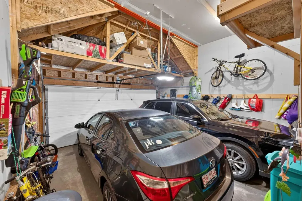 60 Tuscany Ridge Crescent NW Calgary AB T3L 3C7