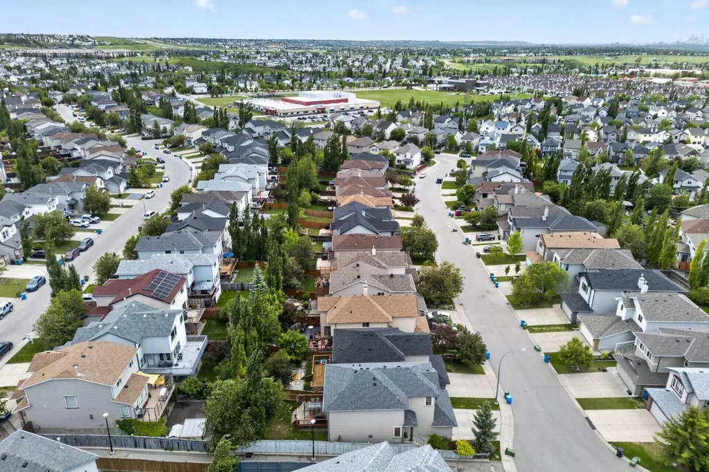 60 Tuscany Ridge Crescent NW Calgary AB T3L 3C7