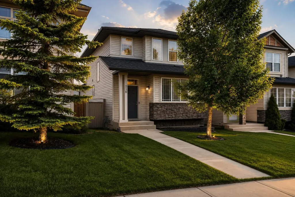 116 Panora Close NW Calgary AB T3K 0G4