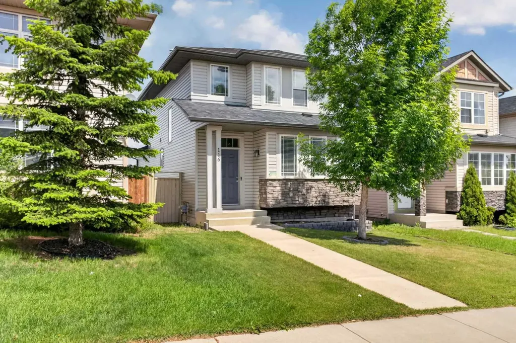 116 Panora Close NW Calgary AB T3K 0G4