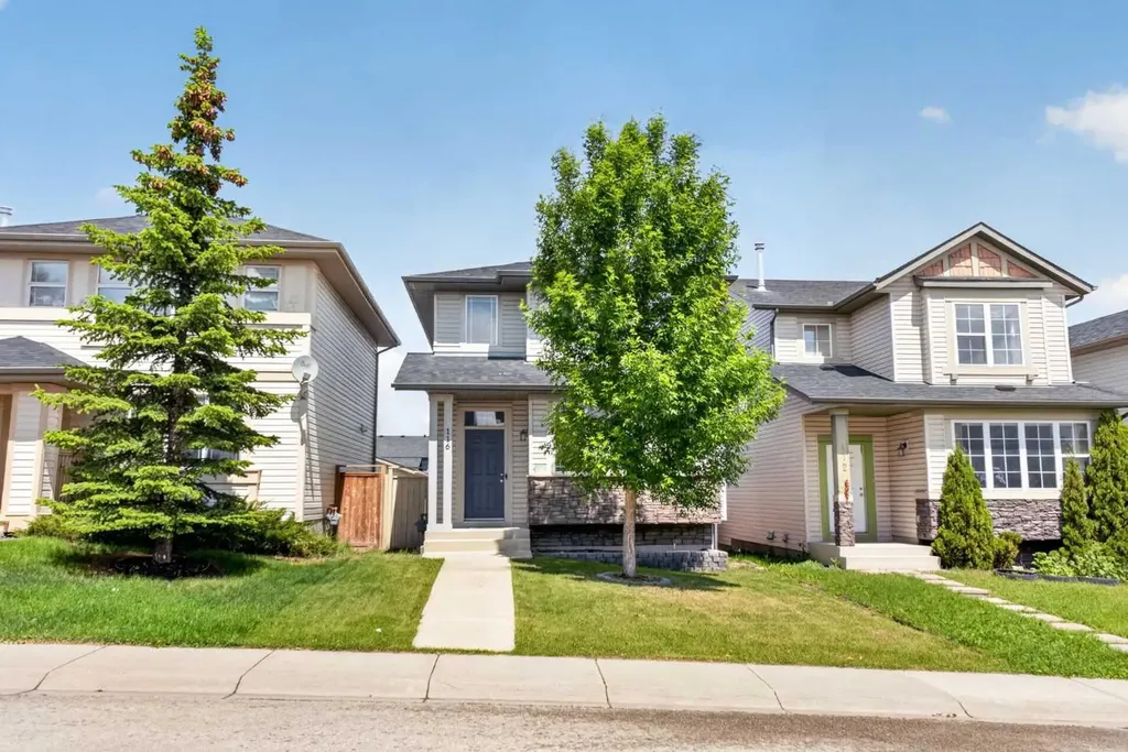 116 Panora Close NW Calgary AB T3K 0G4