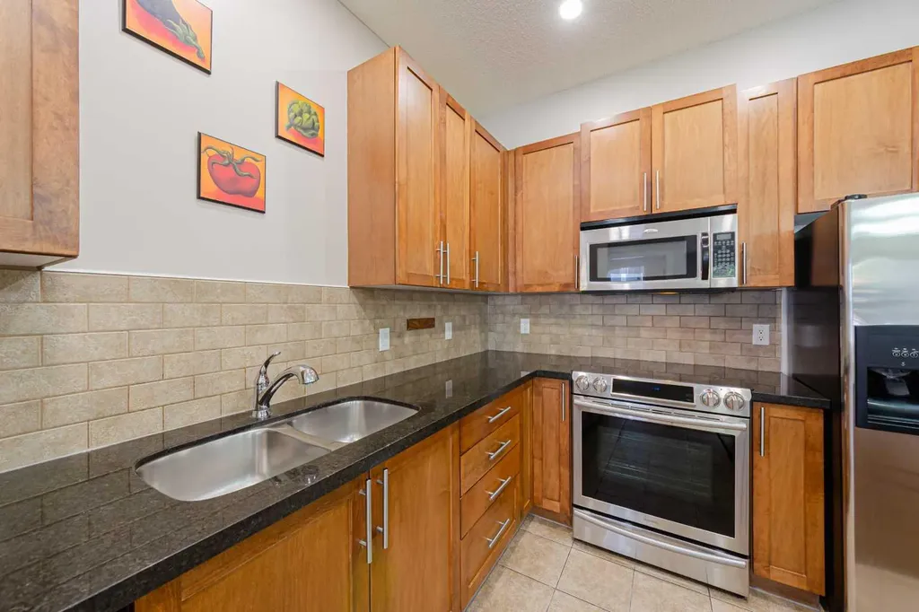 88 Arbour Lake Road NW Calgary AB T3G 0C2