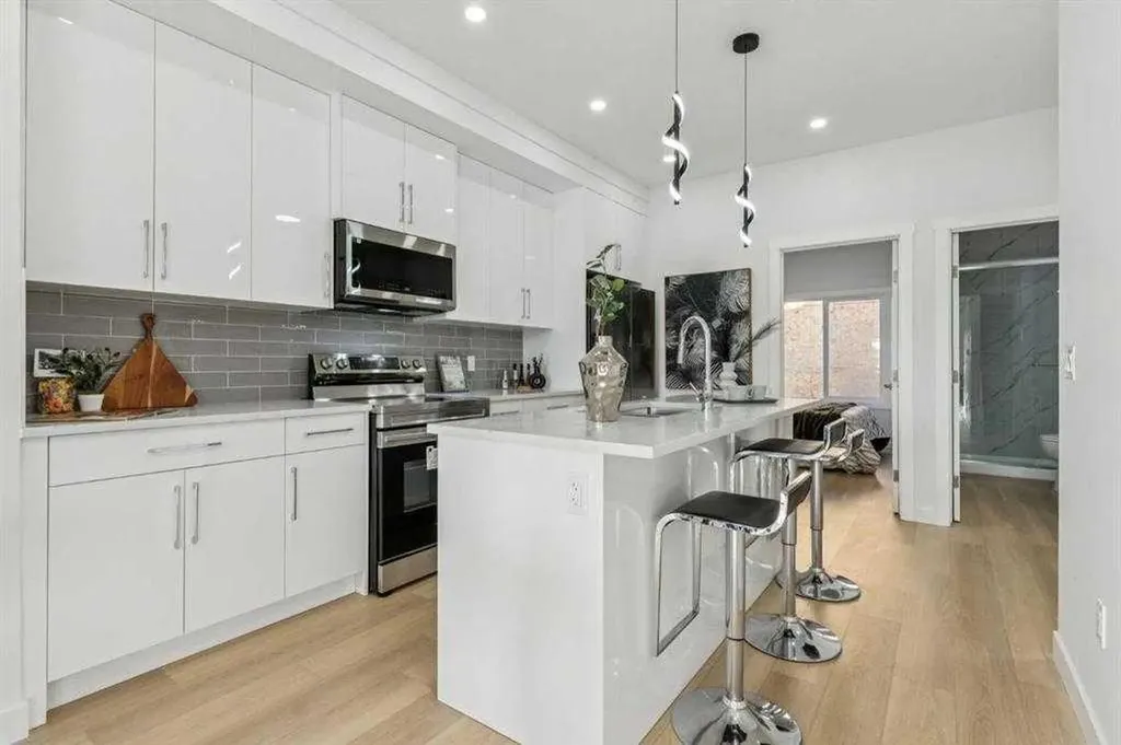95 Saddlecrest Circle NE Calgary AB T3J 0Z2