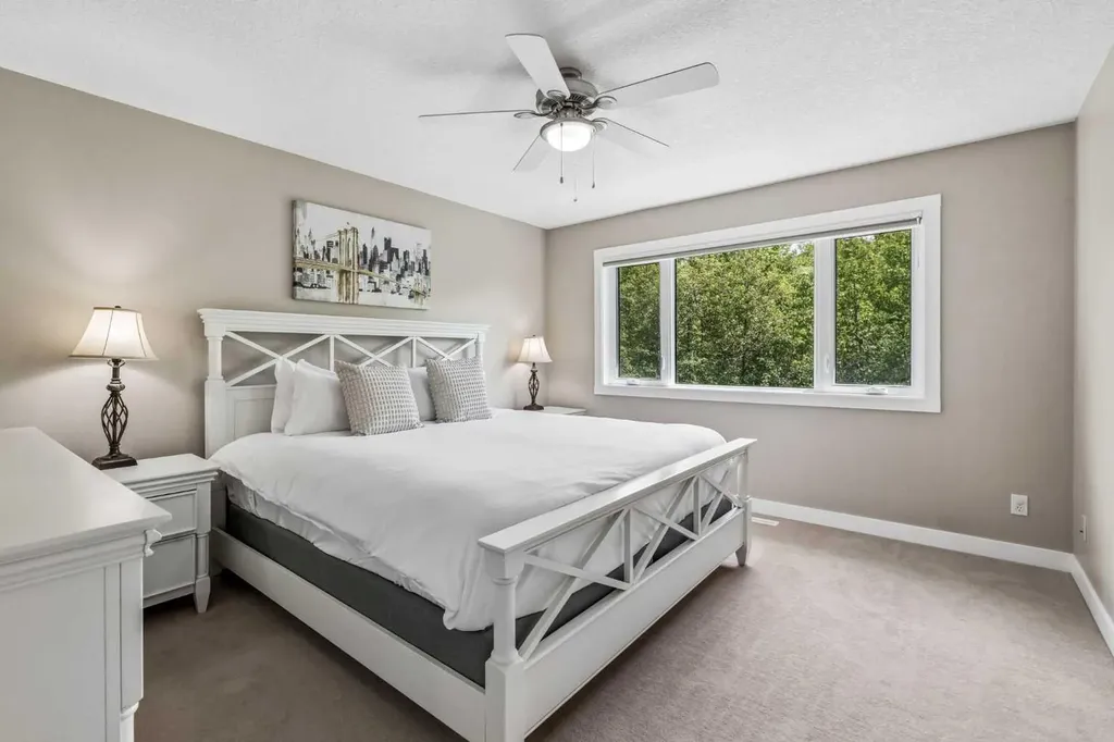 90 Royal Oak Grove NW Calgary AB T3G 5L8