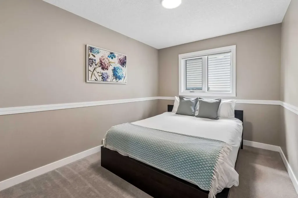 90 Royal Oak Grove NW Calgary AB T3G 5L8