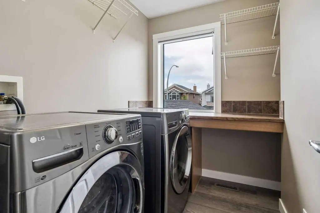 90 Royal Oak Grove NW Calgary AB T3G 5L8