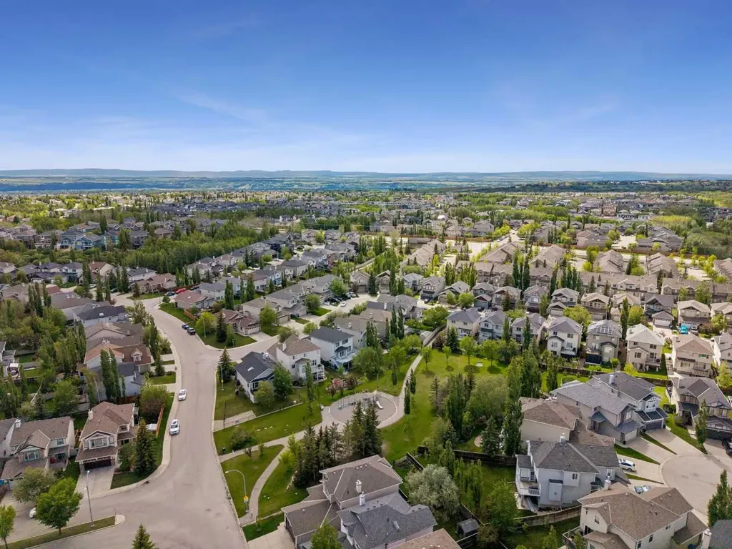 90 Royal Oak Grove NW Calgary AB T3G 5L8