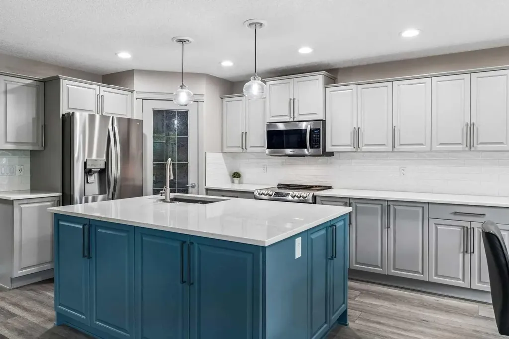 90 Royal Oak Grove NW Calgary AB T3G 5L8