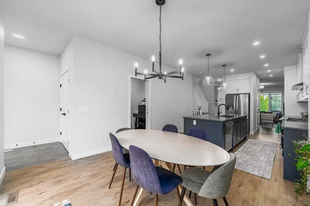 133 Treeline Avenue SW Calgary AB T2Y 0S1