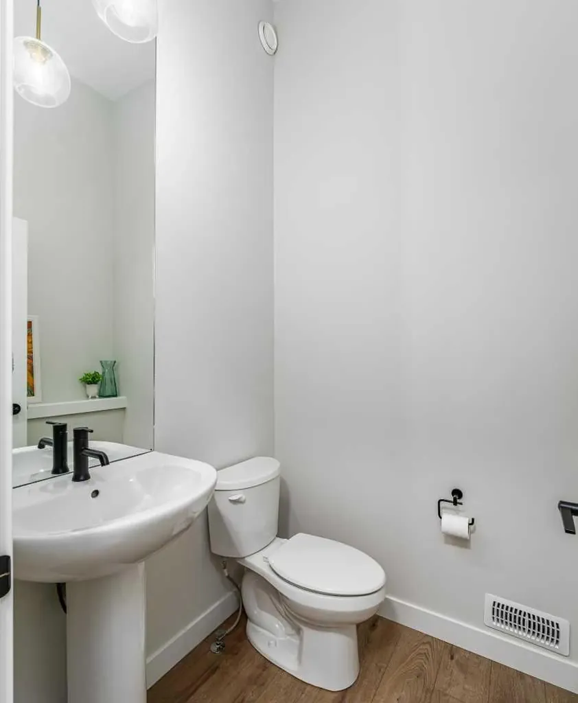 133 Treeline Avenue SW Calgary AB T2Y 0S1