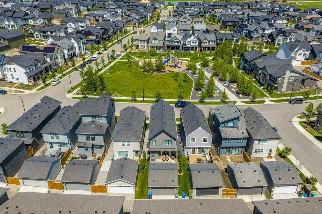 133 Treeline Avenue SW Calgary AB T2Y 0S1