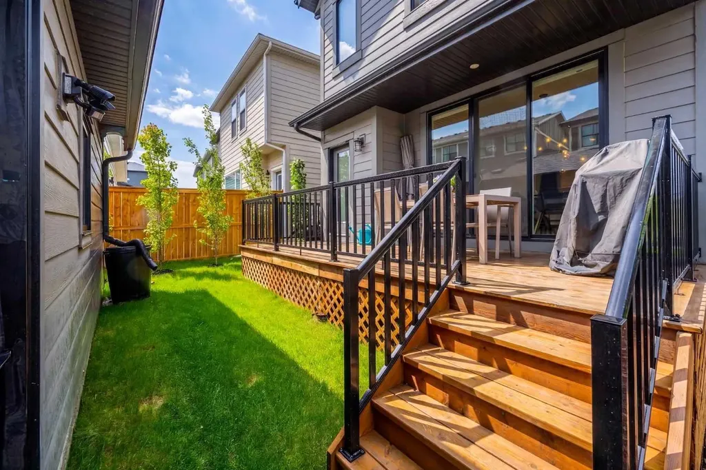 133 Treeline Avenue SW Calgary AB T2Y 0S1