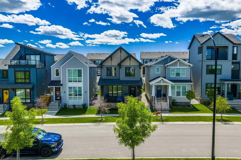133 Treeline Avenue SW Calgary AB T2Y 0S1