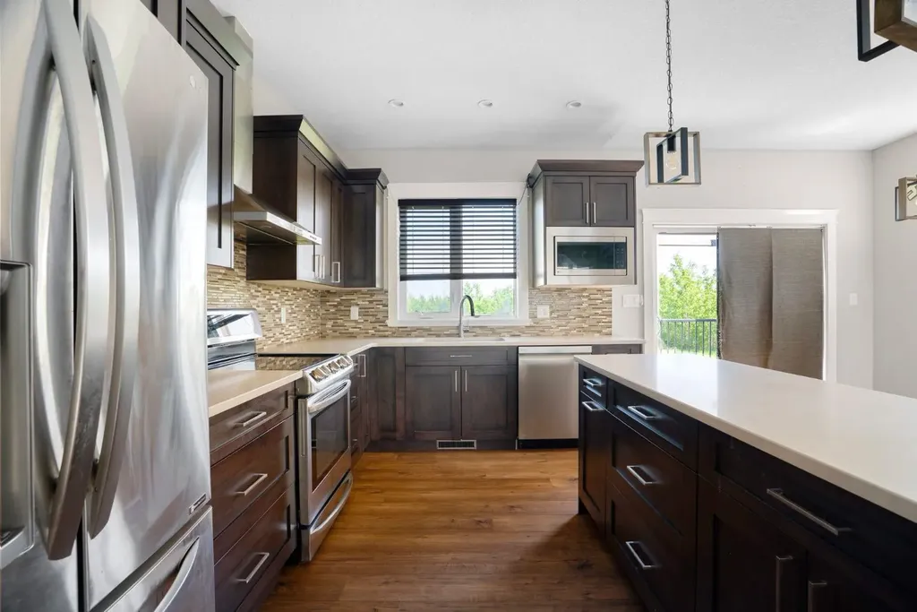 125 Amberwood Court Fort Mcmurray AB T9J1E3