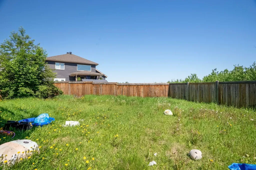 125 Amberwood Court Fort Mcmurray AB T9J1E3