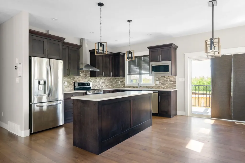 125 Amberwood Court Fort Mcmurray AB T9J1E3
