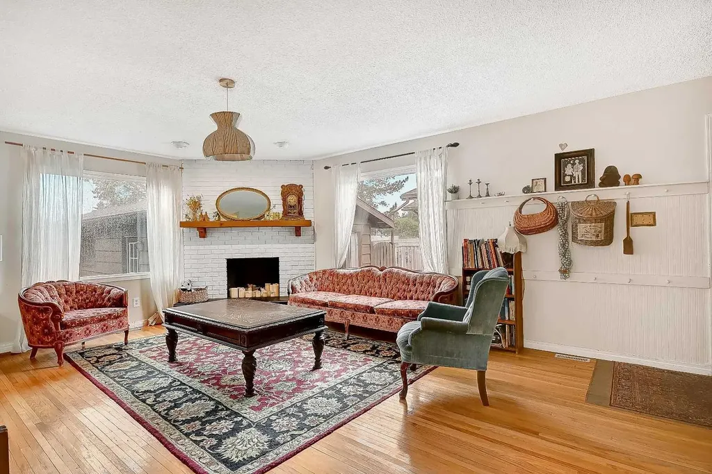 12136 94a Street Grande Prairie AB T8V5C3