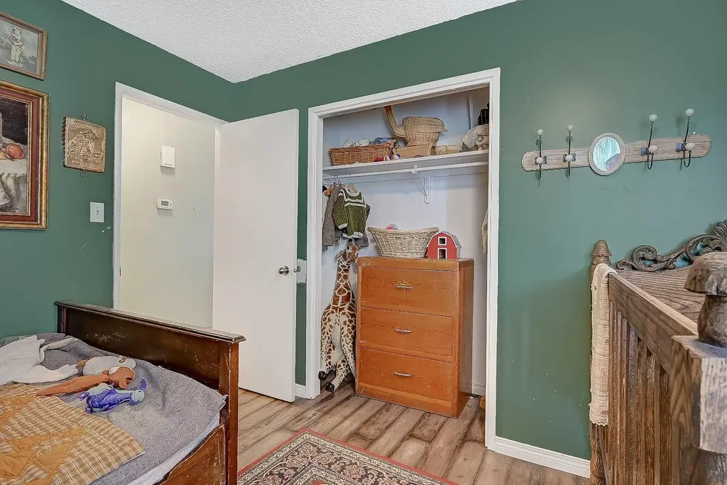 12136 94a Street Grande Prairie AB T8V5C3