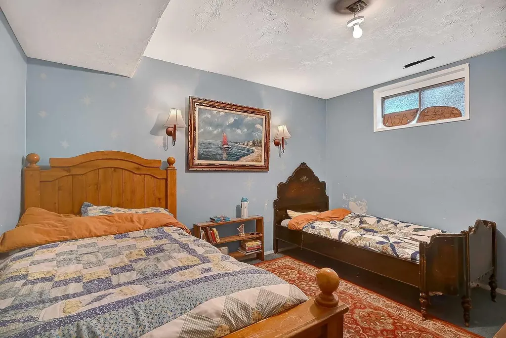 12136 94a Street Grande Prairie AB T8V5C3