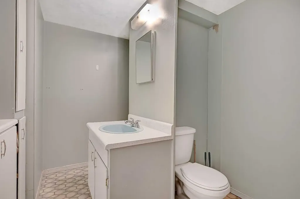 12136 94a Street Grande Prairie AB T8V5C3