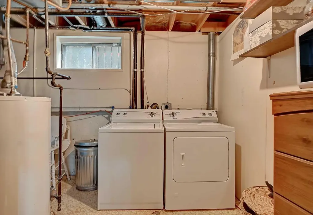 12136 94a Street Grande Prairie AB T8V5C3