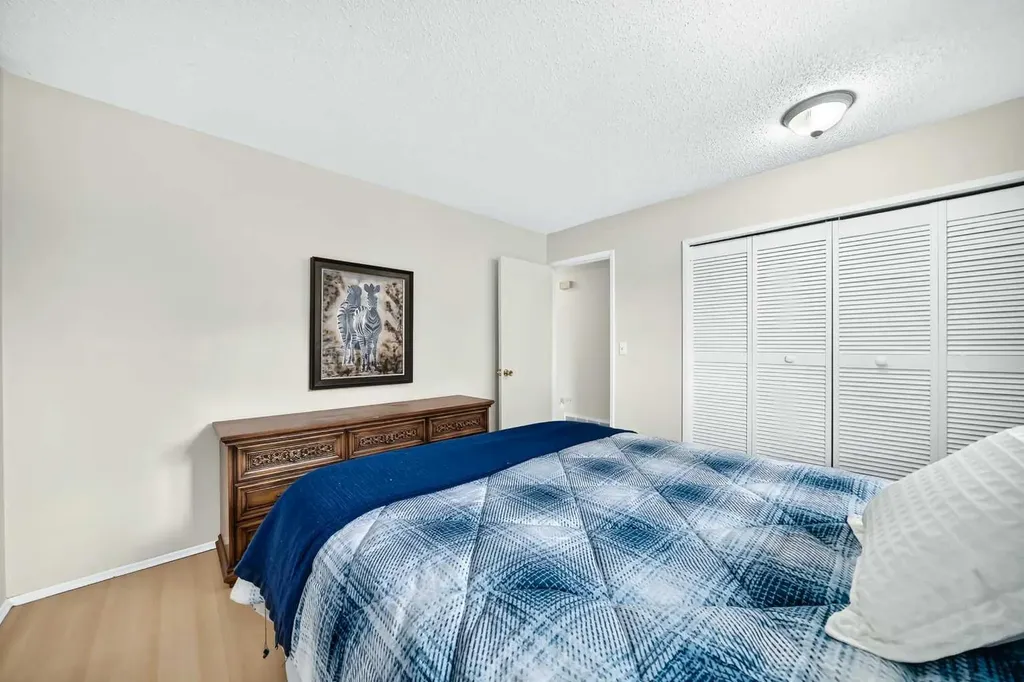 1404 Marlyn Way NE Calgary AB T2A 3K1