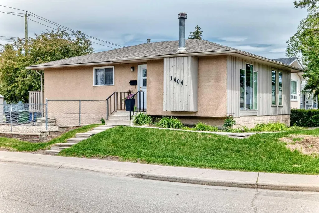 1404 Marlyn Way NE Calgary AB T2A 3K1