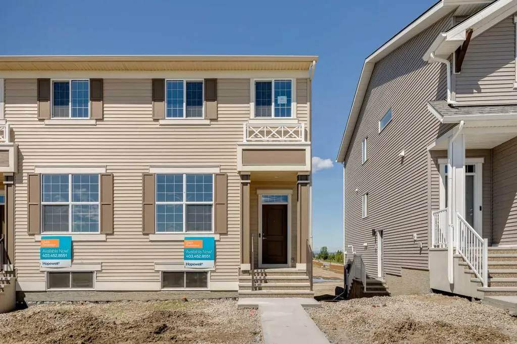 25 Hotchkiss Road SE Calgary AB T3S 0T8
