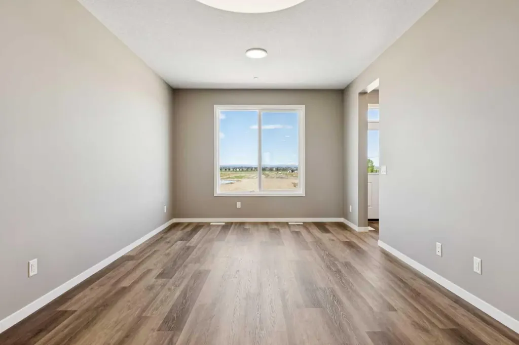 25 Hotchkiss Road SE Calgary AB T3S 0T8