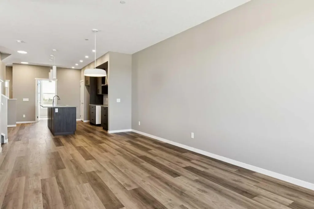 25 Hotchkiss Road SE Calgary AB T3S 0T8