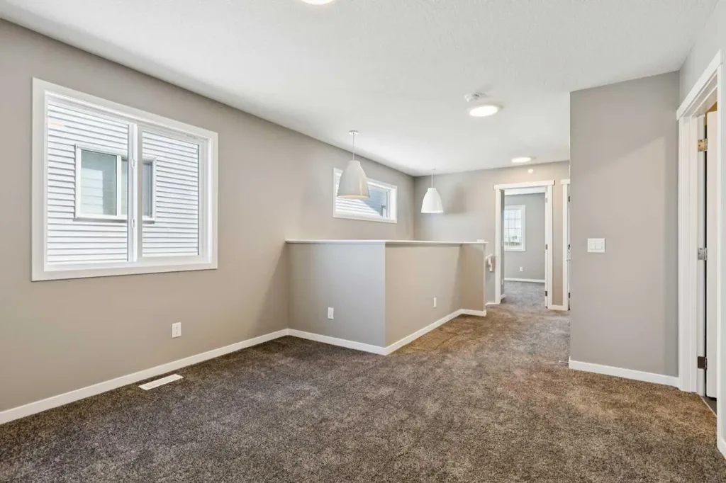 25 Hotchkiss Road SE Calgary AB T3S 0T8