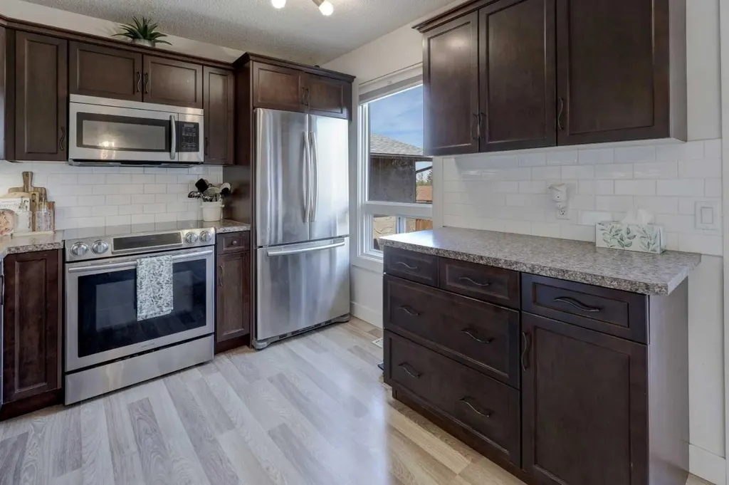 8320 Centre Street NE Calgary AB T3K 1Y1