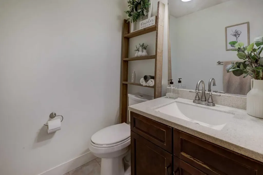 8320 Centre Street NE Calgary AB T3K 1Y1