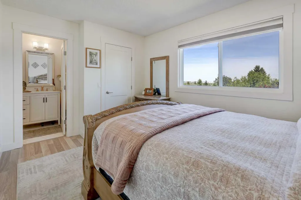 8320 Centre Street NE Calgary AB T3K 1Y1