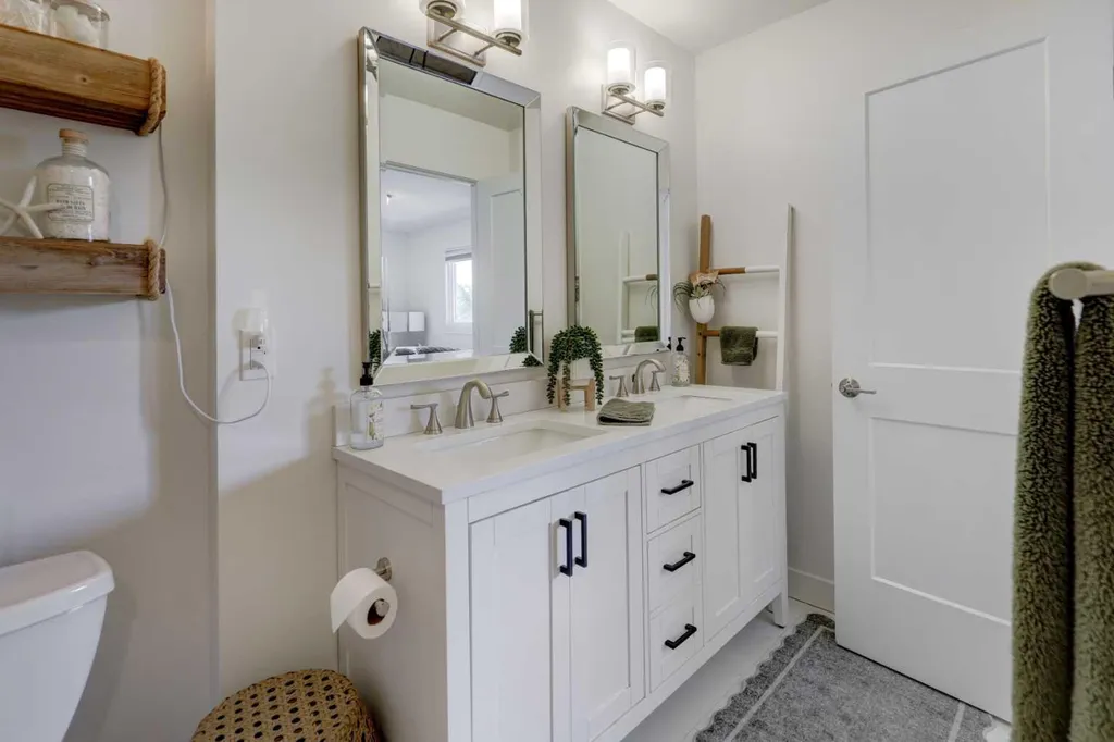 8320 Centre Street NE Calgary AB T3K 1Y1