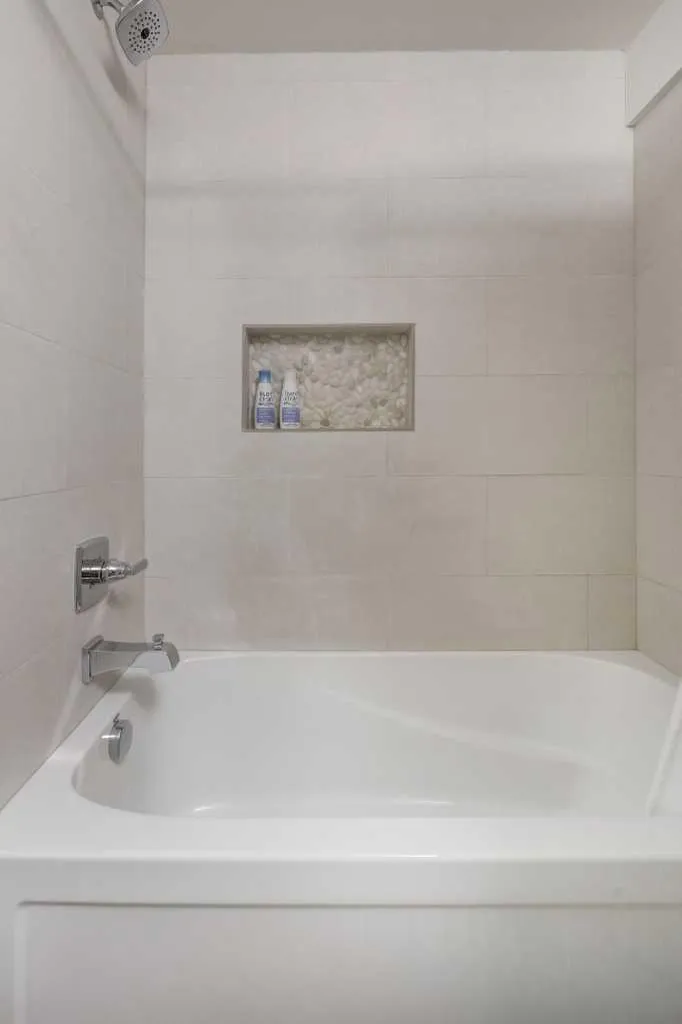 8320 Centre Street NE Calgary AB T3K 1Y1