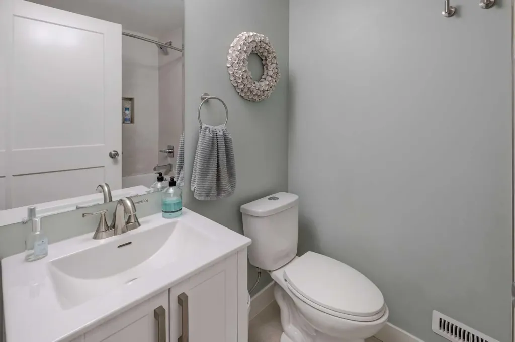 8320 Centre Street NE Calgary AB T3K 1Y1