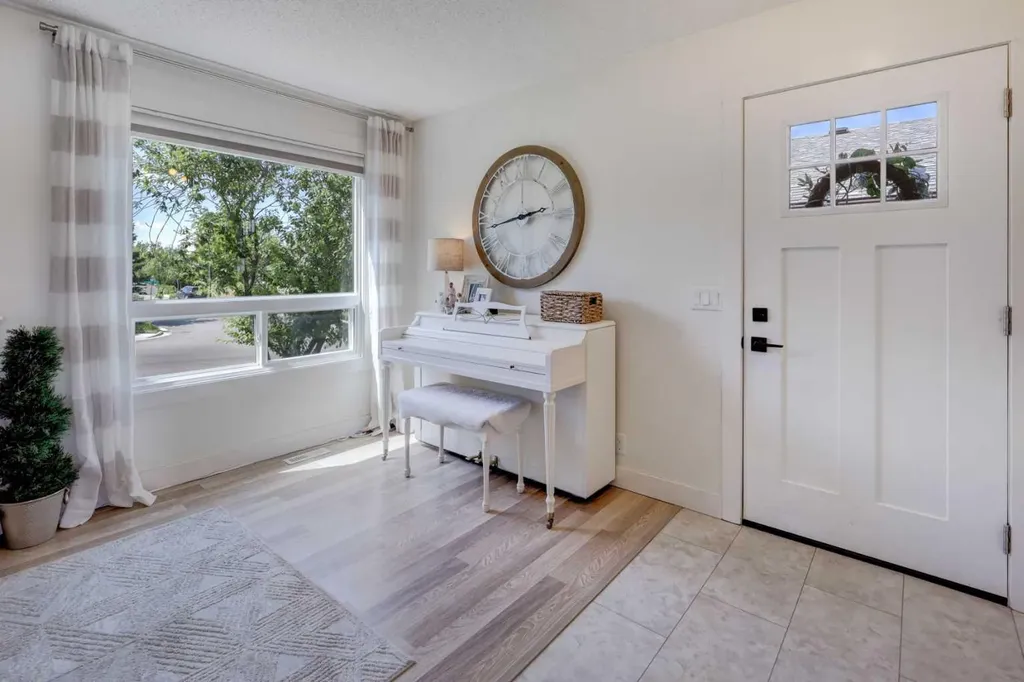8320 Centre Street NE Calgary AB T3K 1Y1
