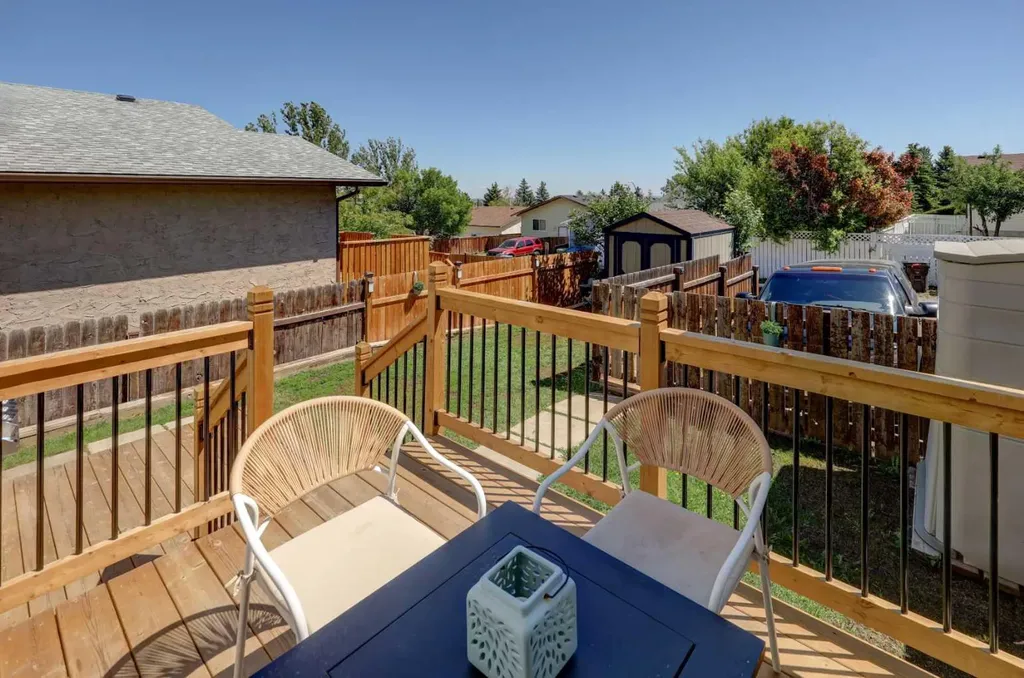 8320 Centre Street NE Calgary AB T3K 1Y1