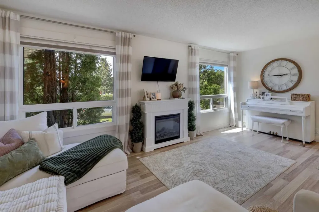 8320 Centre Street NE Calgary AB T3K 1Y1