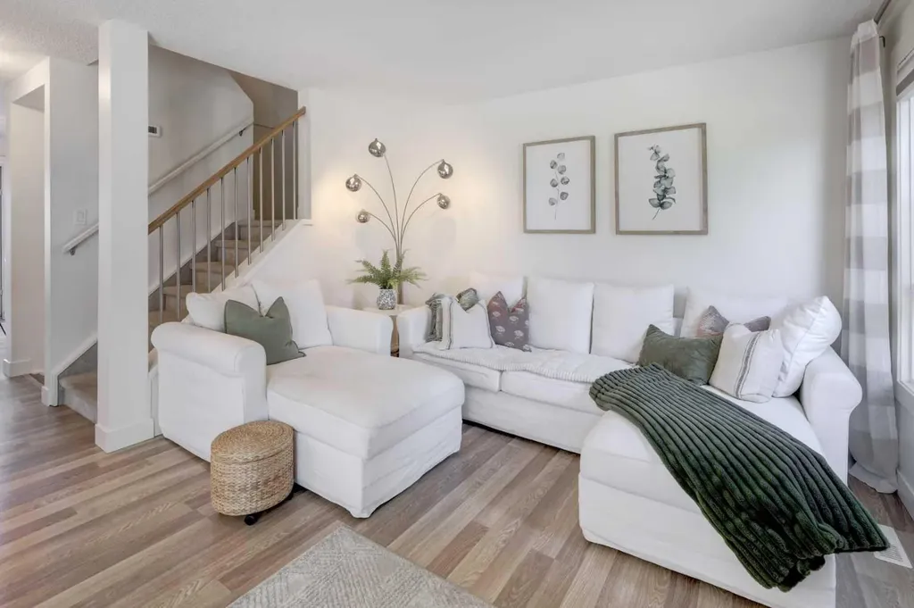 8320 Centre Street NE Calgary AB T3K 1Y1