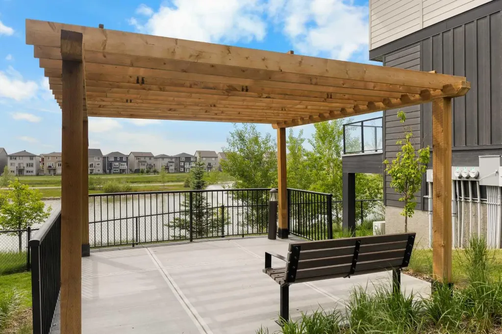 55 Lucas Way NW Calgary AB T3P 2C7