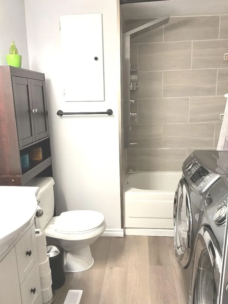32 River Valley Estates Whitecourt AB T7S1J7