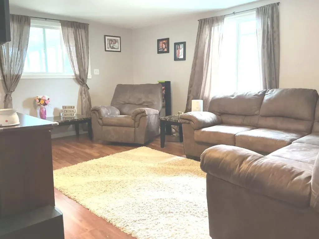 32 River Valley Estates Whitecourt AB T7S1J7
