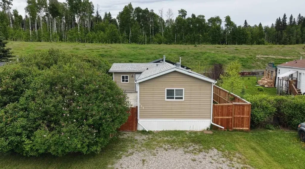 517 5 Street NW Sundre AB T0M1X0