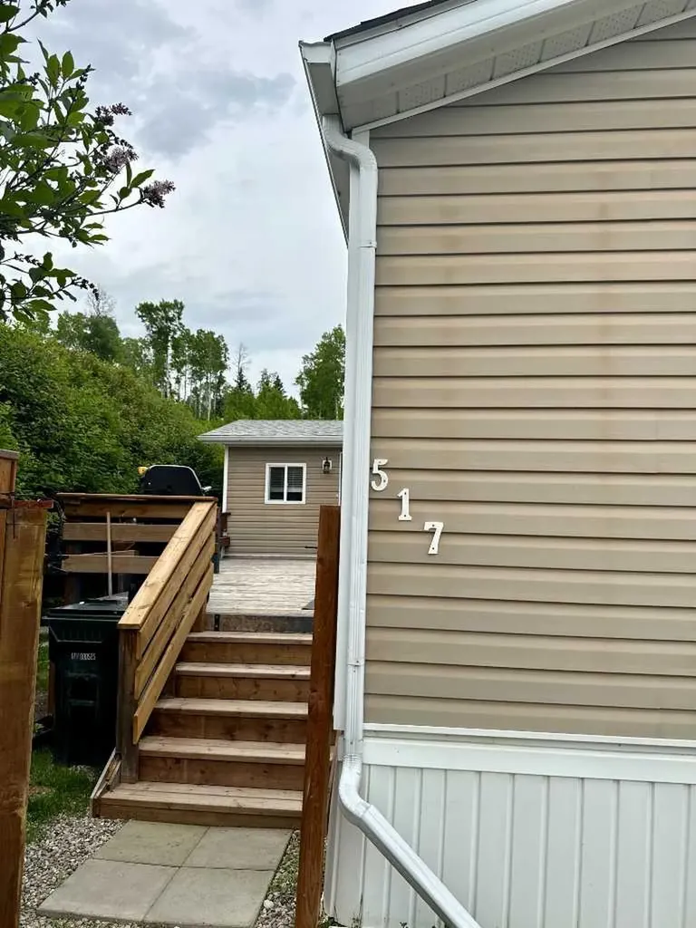 517 5 Street NW Sundre AB T0M1X0